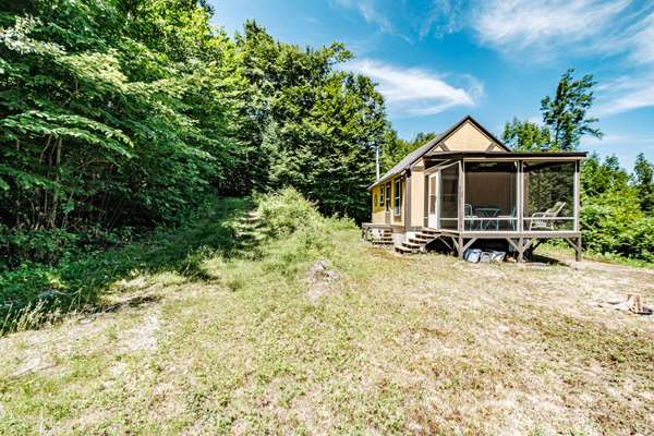 30 Beth Scholes LN, Greenwood, ME 04255