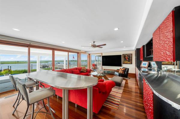 5878 Ocean Drive, Avalon, NJ 08202