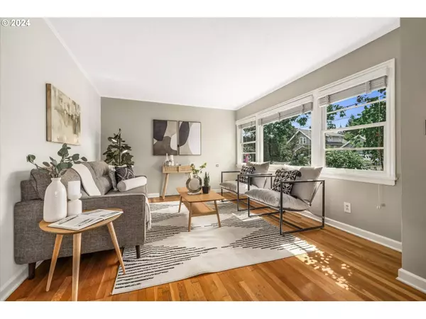 44 NE 85TH AVE, Portland, OR 97220