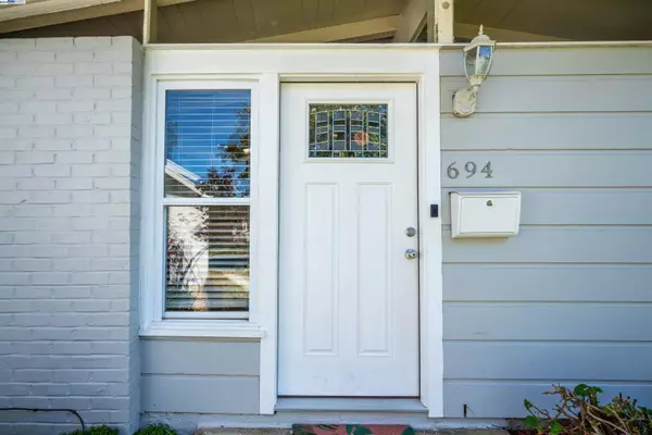 694 Lakewood Drive, Sunnyvale, CA 94089