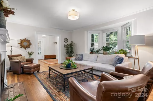 530 7th ST NW, Hickory, NC 28601