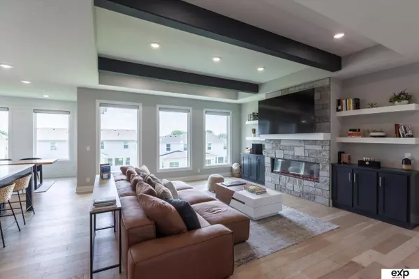 7805 S 199th Street, Gretna, NE 68028