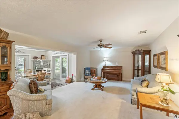 1725 SUNWOOD DR, Longwood, FL 32779