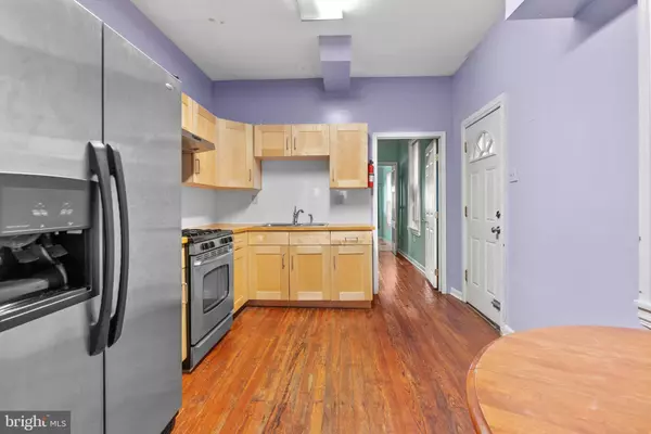 2047 N CARLISLE ST, Philadelphia, PA 19121