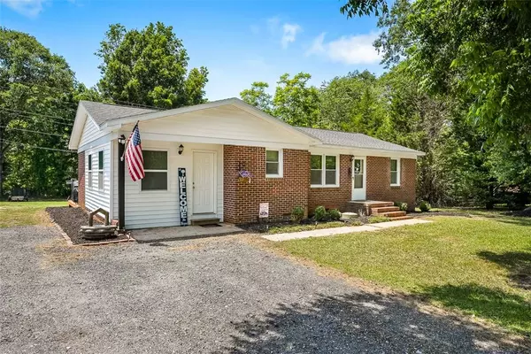 401 Harper ST, Honea Path, SC 29654