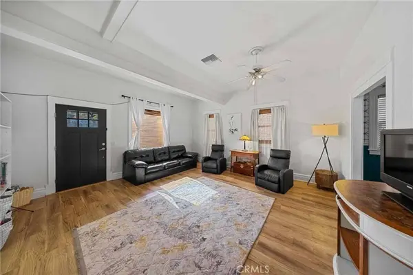 116 11th ST, Redlands, CA 92374