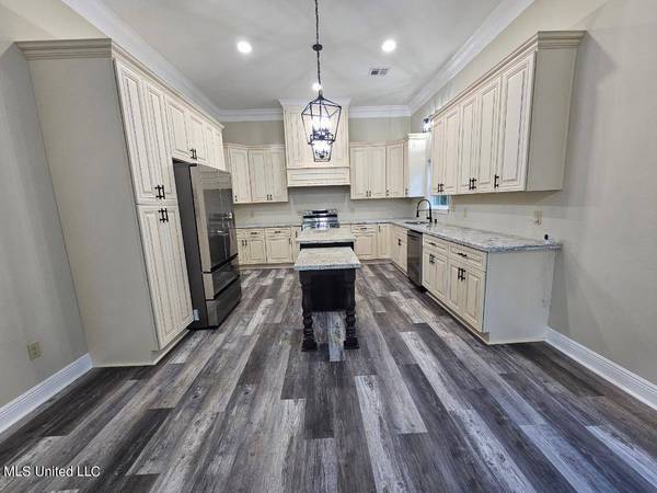 2018 24th Avenue, Gulfport, MS 39501