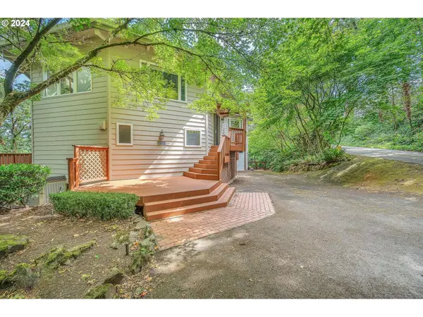 250 BELTON RD, St Helens, OR 97051