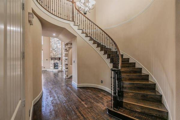 1917 Los Cabos Lane, Arlington, TX 76012