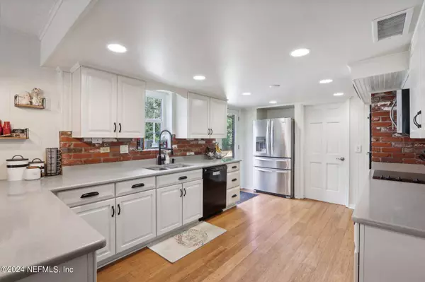 3617 CRAZY HORSE TRL, St Augustine, FL 32086