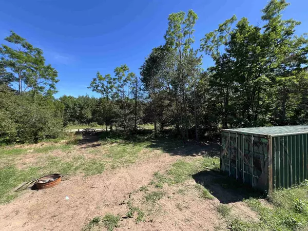 3041 Betsie River Road, Interlochen, MI 49643