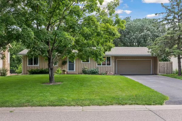 3103 Leyland TRL, Woodbury, MN 55125