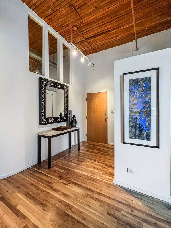 550 N Kingsbury ST #110, Chicago, IL 60654