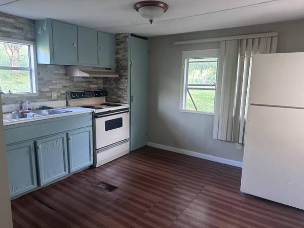 797 Carpenter Creek RD, Hustonville, KY 40437