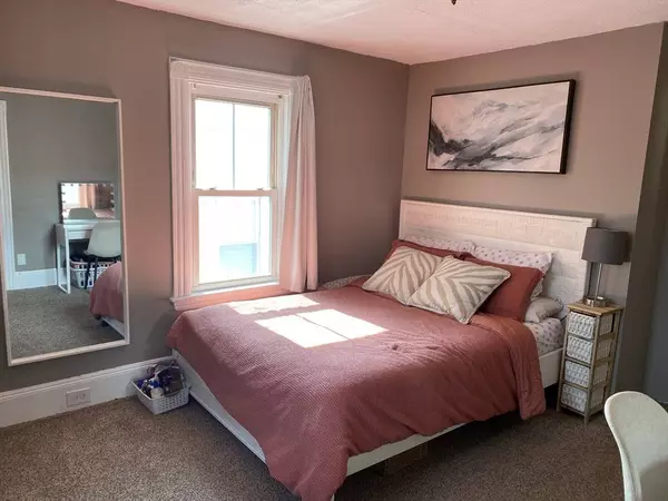 89 Ocean Avenue, Salem, MA 01970