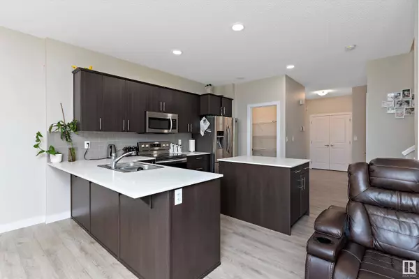 2520 CASEY WY SW, Edmonton, AB T6W 3N3