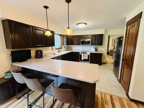 811 John Street, Waunakee, WI 53597