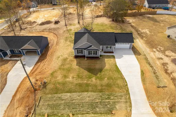 4132 Doe Ridge LN, Lancaster, SC 29720