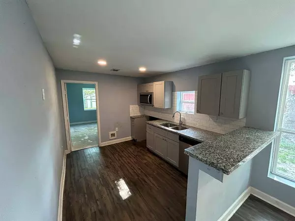 10218 Tangiers RD, Houston, TX 77041