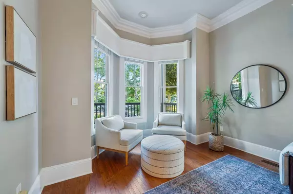 2215 O ST, Sacramento, CA 95816