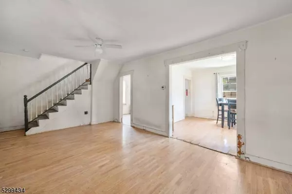 187 Hadley Ave, Clifton City, NJ 07011