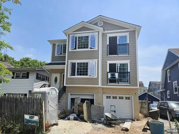 38 Newfield ST, East Orange, NJ 07017