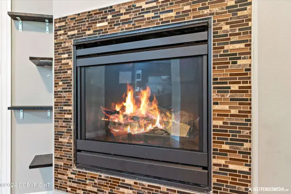 811 W 80th AVE, Anchorage, AK 99518