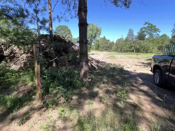 3041 Betsie River Road, Interlochen, MI 49643