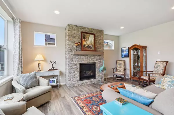 6012 Lyda Woods Lane, Madison, WI 53718