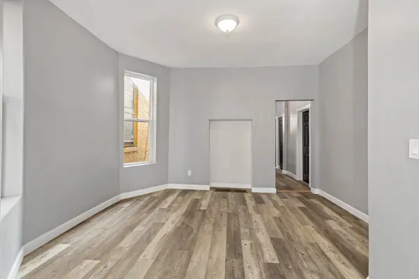 3031 W Flournoy Street, Chicago, IL 60612