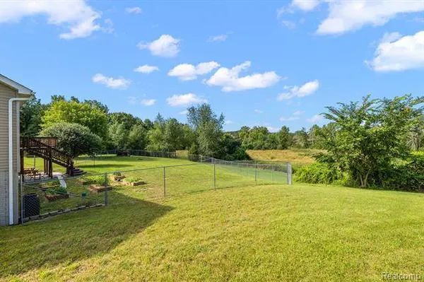 3902 MIO Drive, Lake Orion, MI 48359