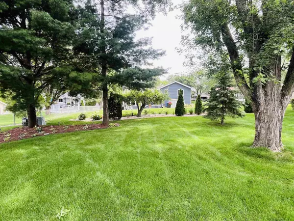 811 John Street, Waunakee, WI 53597