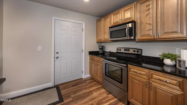 829 Canada AVE #6, Bismarck, ND 58503