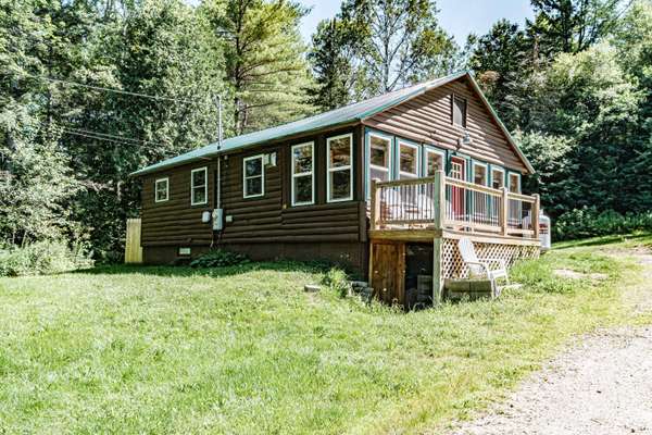 31 E Bethel RD, Greenwood, ME 04255