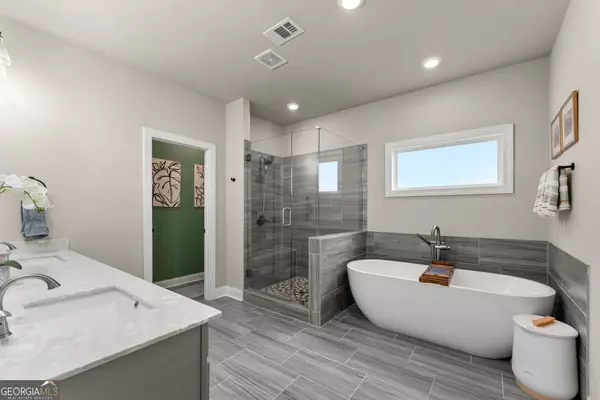 1220 Pennington View LN, Alpharetta, GA 30004