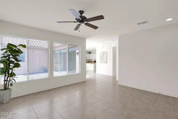 4614 E CLAXTON Avenue, Gilbert, AZ 85297