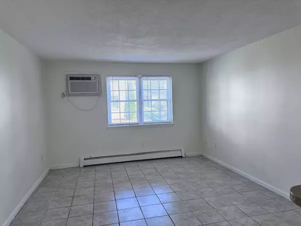 12 Kenmar Dr #75, Billerica, MA 01821