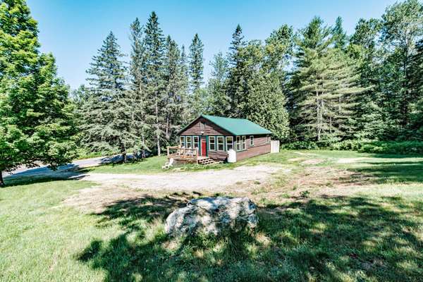 31 E Bethel RD, Greenwood, ME 04255