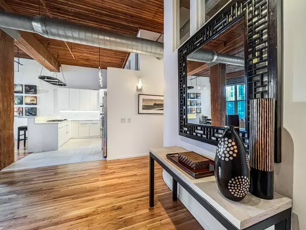 550 N Kingsbury ST #110, Chicago, IL 60654