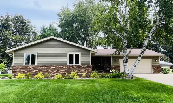 811 John Street, Waunakee, WI 53597