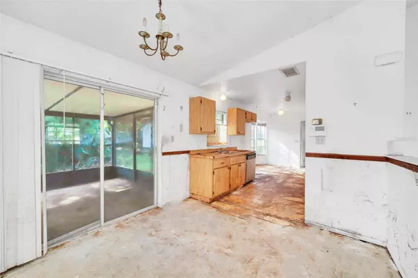 2925 ROUNDABOUT LN, Orlando, FL 32818