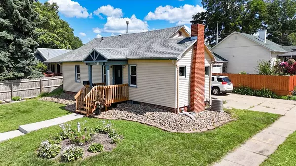 3620 Rollins Avenue, Des Moines, IA 50312