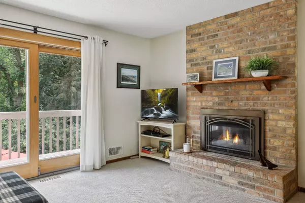 3103 Leyland TRL, Woodbury, MN 55125