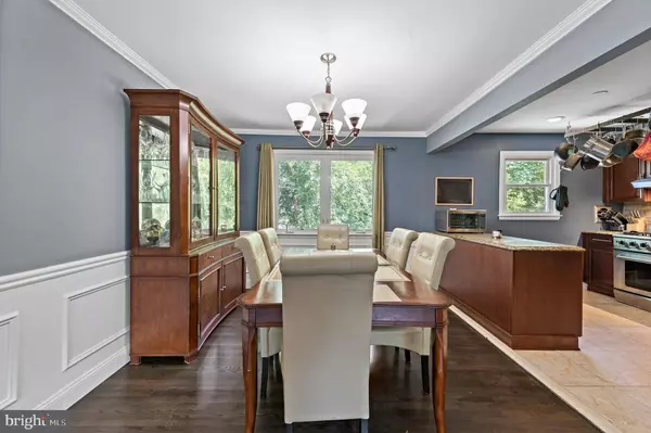 315 8TH ST, Piscataway, NJ 08854