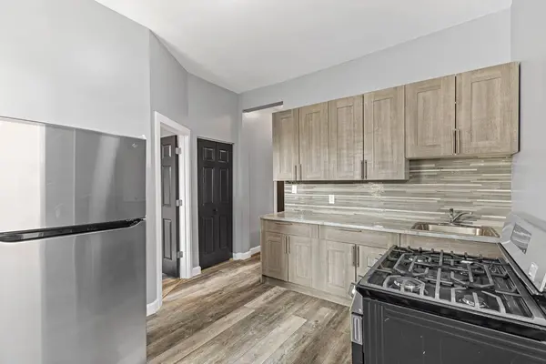 3031 W Flournoy Street, Chicago, IL 60612