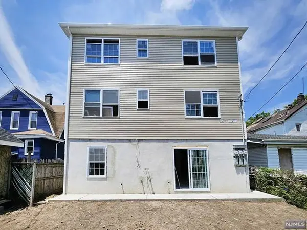 38 Newfield ST, East Orange, NJ 07017