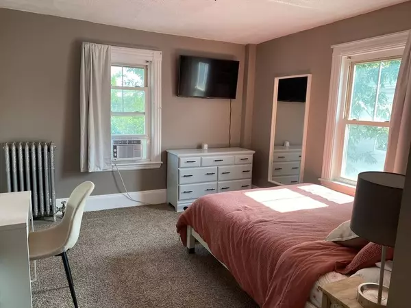 89 Ocean Avenue, Salem, MA 01970