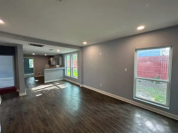 10218 Tangiers RD, Houston, TX 77041