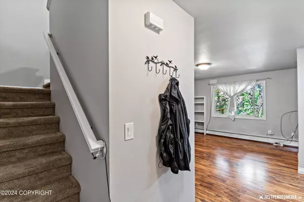 811 W 80th AVE, Anchorage, AK 99518