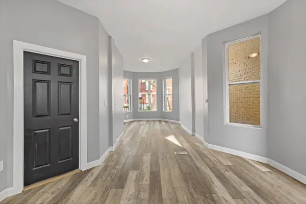 3031 W Flournoy Street, Chicago, IL 60612